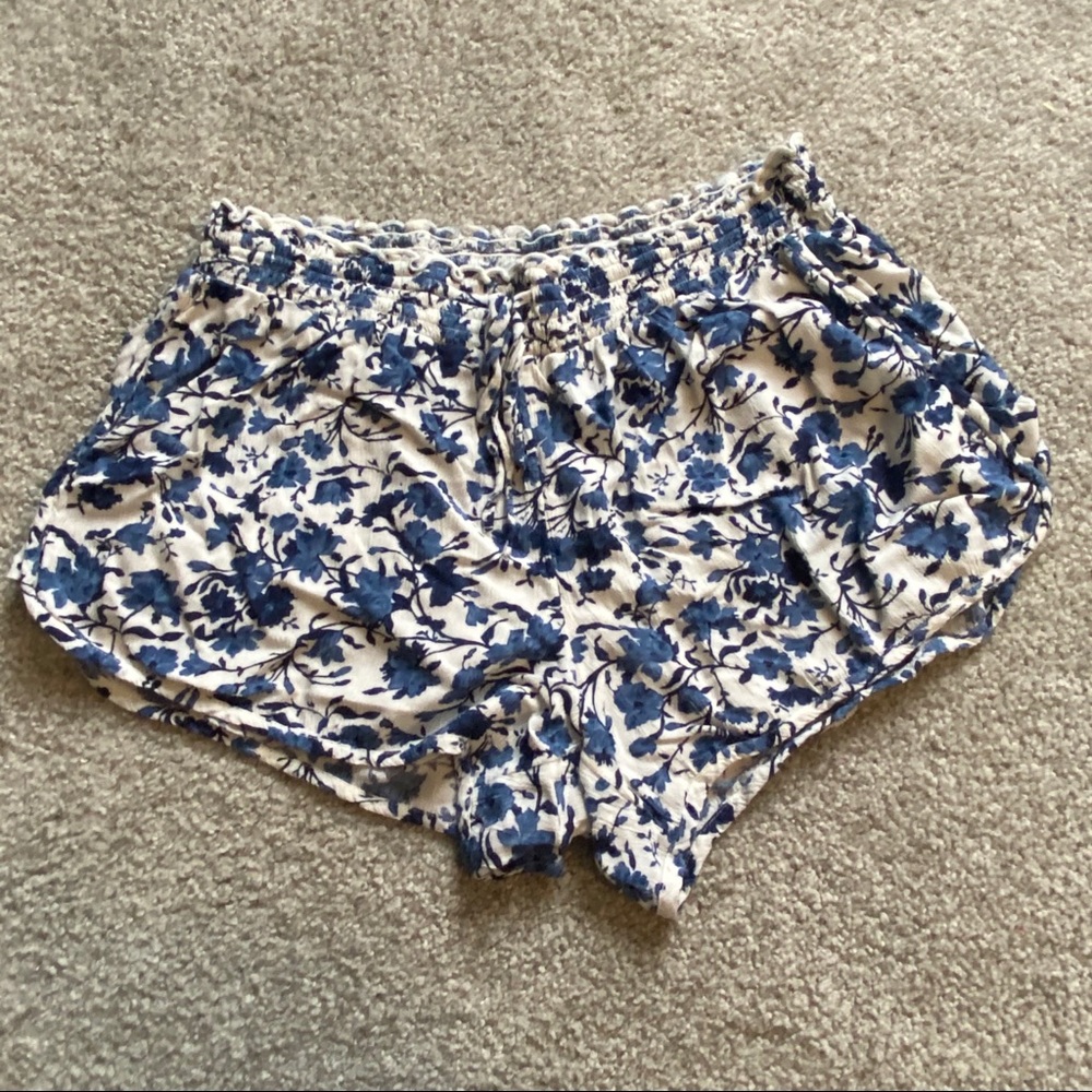 Patterned soft shorts